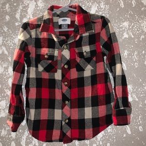 Boys button down long sleeve shirt size 4t(5/$25)